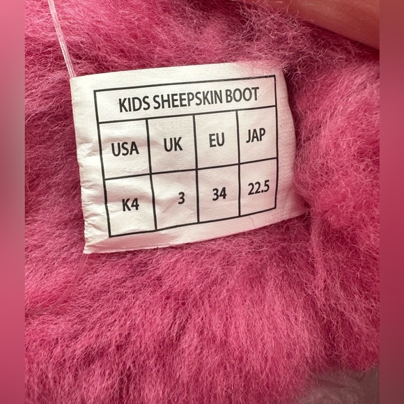 NIB Member's Mark Short Sheepskin Buckle Boots Girl's Size 4 Pink - Picture 6 of 12